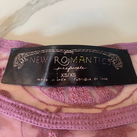 Free People blouse. Lace with jersey material. - Picture 7 of 7